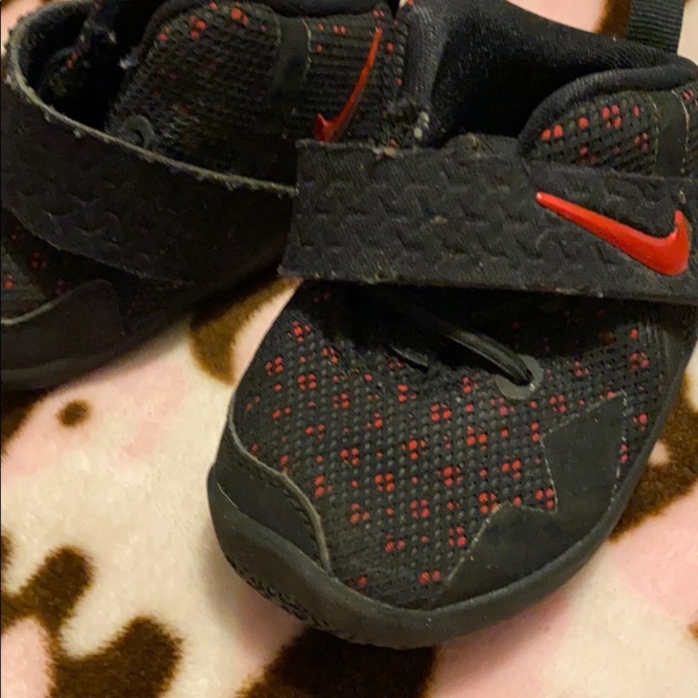 Infant sneakers